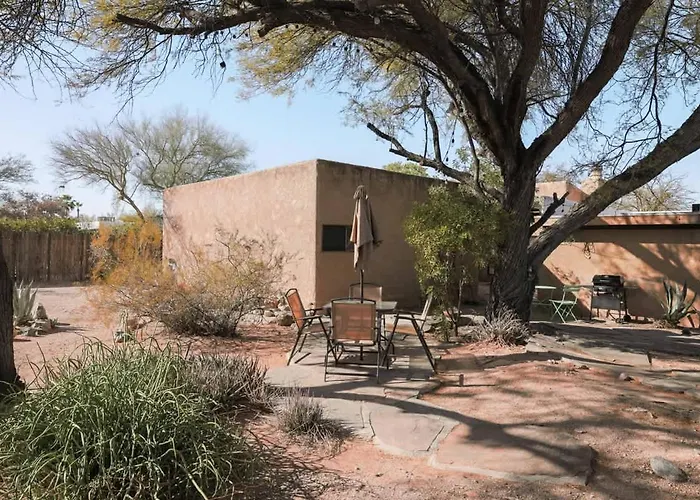 Midtown Retreat-pet Friendly