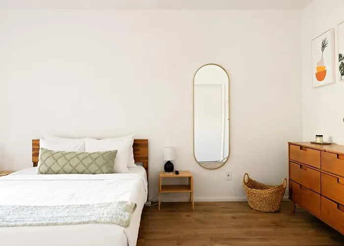 Сasa de vacaciones Midtown Retreat-pet Friendly