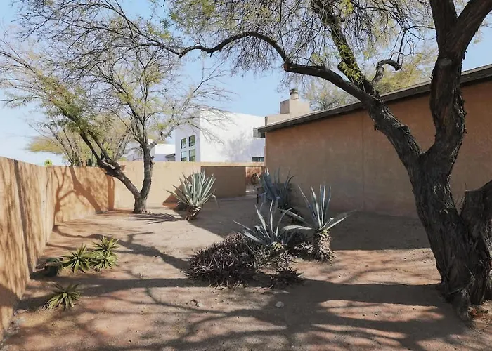 Midtown Retreat-pet Friendly * Tucson